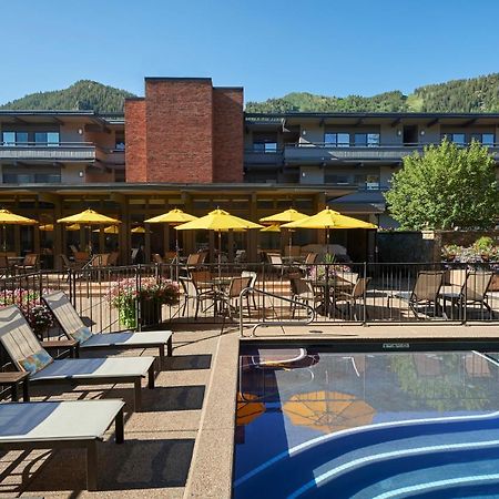 Aspen Square Condominium Hotel Esterno foto