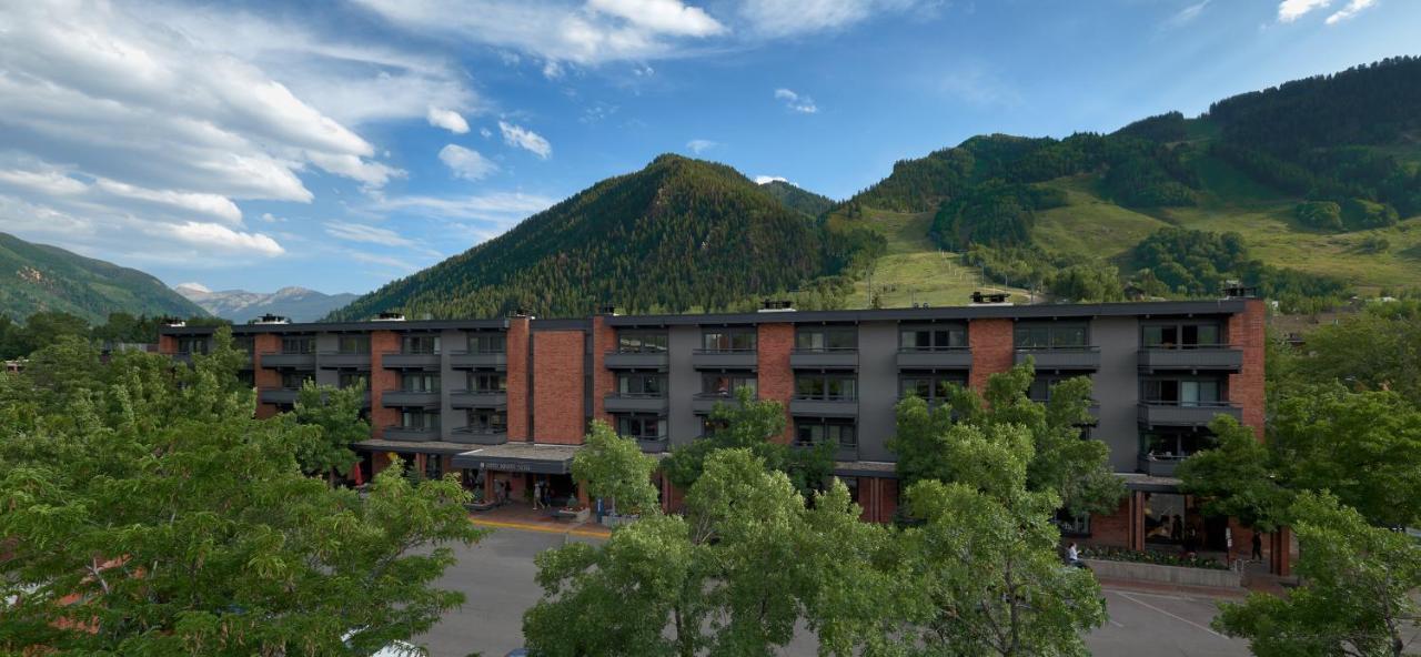 Aspen Square Condominium Hotel Esterno foto