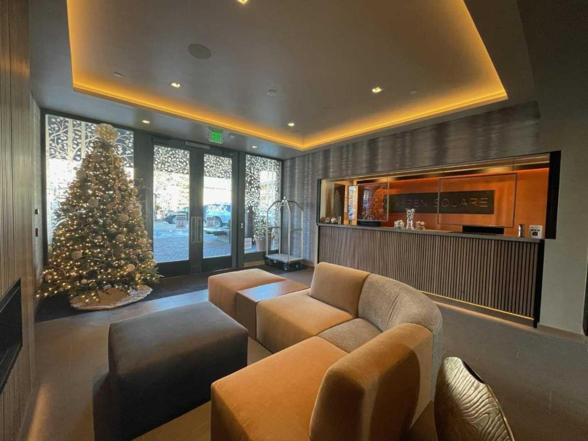Aspen Square Condominium Hotel Esterno foto