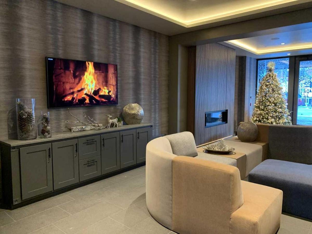 Aspen Square Condominium Hotel Esterno foto