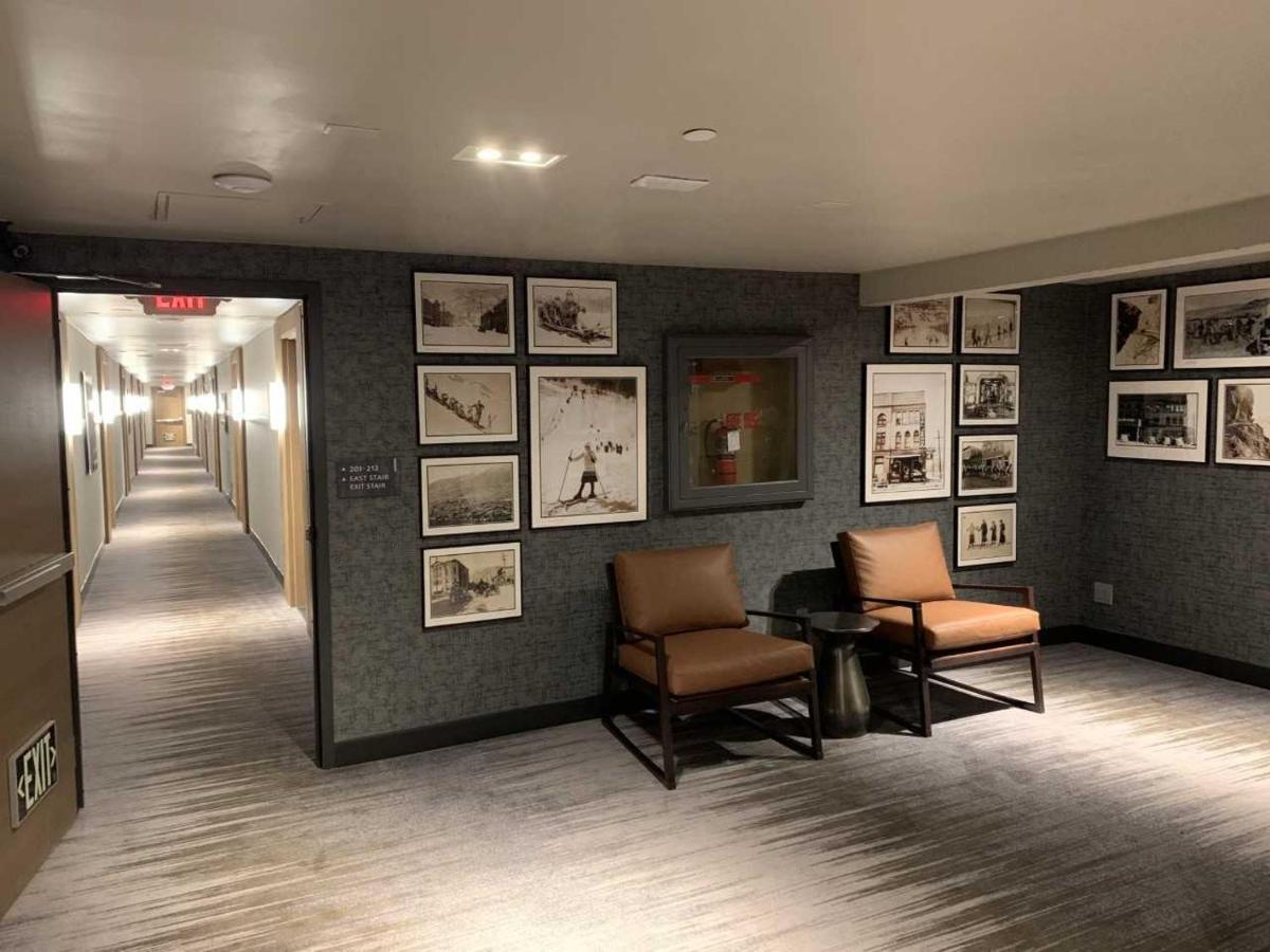 Aspen Square Condominium Hotel Esterno foto