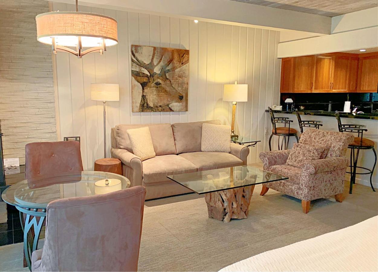 Aspen Square Condominium Hotel Esterno foto