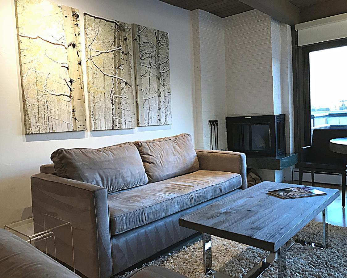 Aspen Square Condominium Hotel Esterno foto